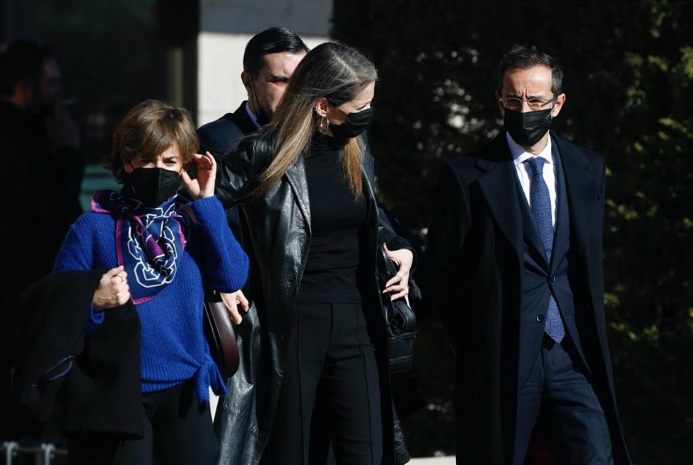 La exvicepresidenta Gobierno del PP, Soraya Saenz de Santamaría asiste al tanatorio de Tres Cantos para despedirse del sociólogo y analista político Pedro Arriola, fallecido hoy en Madrid, a 28 de enero de 2022, en Tres Cantos, Madrid (España).