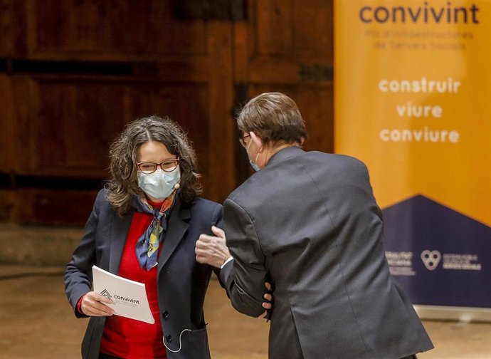 Archivo - Puig y Oltra presentan el Plan 'Convivint'