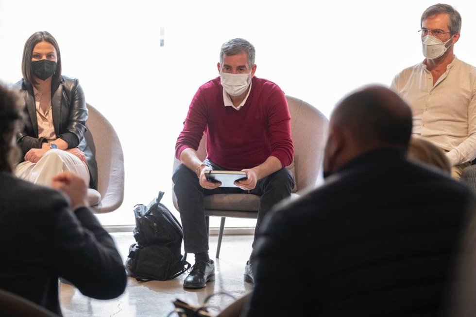 El secretario general nacional de CC, Fernando Clavijo, durante el diálogo enmarcado en la estrategia 'Proyectemos el futuro juntos. Canarias te necesita'