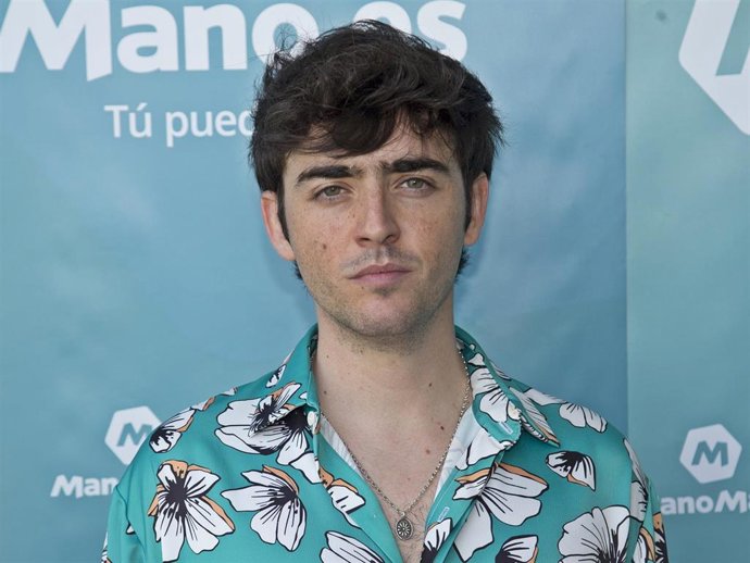 Luc Loren posa durante la inauguración de la nueva terraza de ManoMano, a 20 de mayo de 2021, en Madrid.