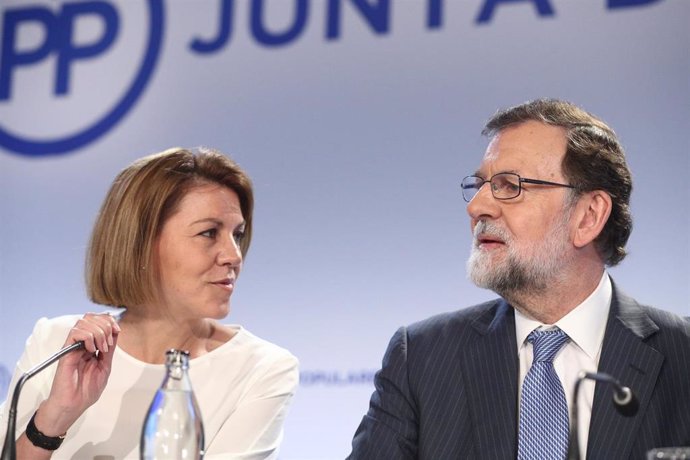 Archivo - María Dolores de Cospedal y Mariano Rajoy durante la Junta Directiva Nacionanal del PP