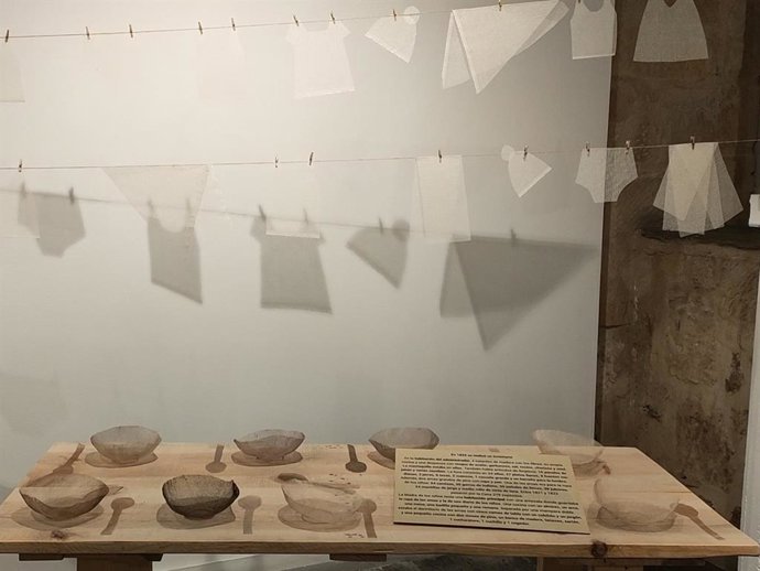 Exposición 'Vidas expuestas. Niñas y niños expósitos en el Archivo de la Diputación de Salamanca' en La Salina.