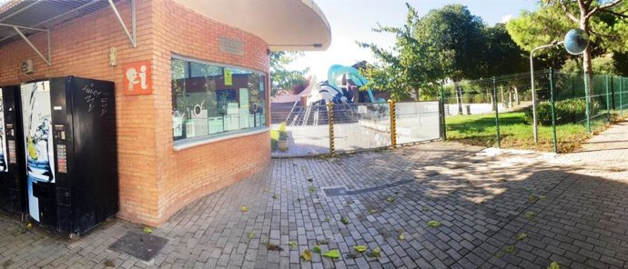 Archivo - Acceso al parque de Gulliver