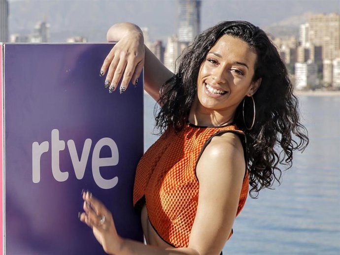 Chanel posa en una rueda de prensa tras la celebración de la segunda semifinal del Benidorm Fest 2022, en el Mirador del Castillo, a 27 de enero de 2022, en Benidorm, Alicante, Comunidad Valenciana (España).