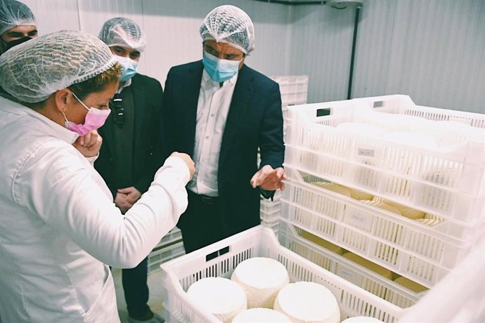 Junta destaca la labor de Andazul y de las empresas "que llevan el nombre de nuestra tierra"