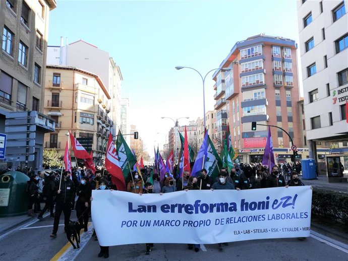 Manifestación contra la reforma laboral en Pamplona
