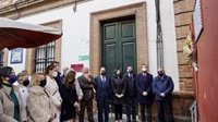 El PP de Sevilla realiza una ofrenda floral a Jiménez-Becerril y su esposa en el 24 aniversario de su asesinato por ETA