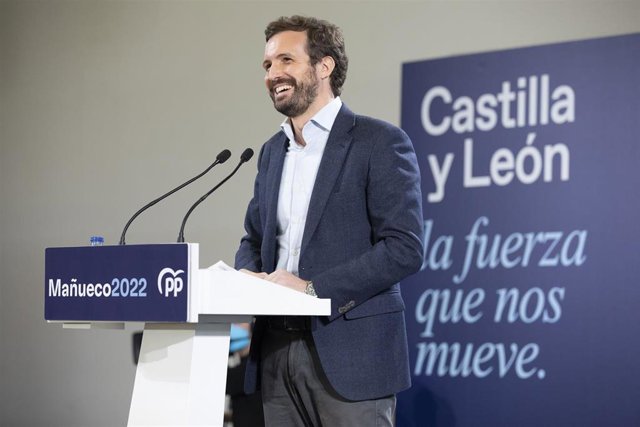 El presidente del Partido Popular, Pablo Casado interviene en un mitin en Ávila, a 30 de enero de 2022, en Ávila, Castilla y León, (España).