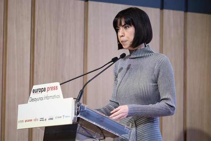 La ministra de Ciencia e Innovación, Diana Morant, interviene en un desayuno informativo de Europa Press, en el Auditorio Meeting Place Orense, a 31 de enero de 2022, en Madrid (España).