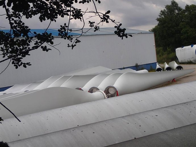 Archivo - Almacén de palas eólicas