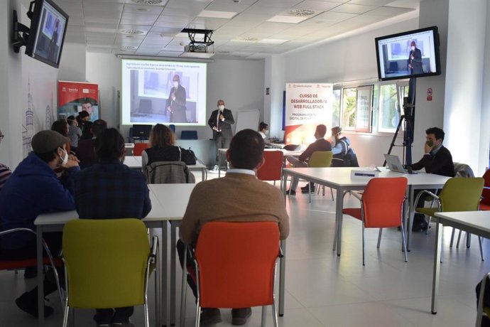 Curso para personas con discapacidad sobre Desarrollador Java Full Stack.