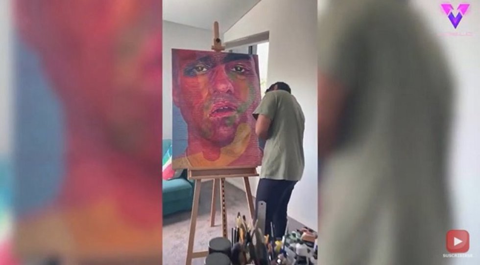 Creó una increíble obra de arte con 10.000 puntadas
