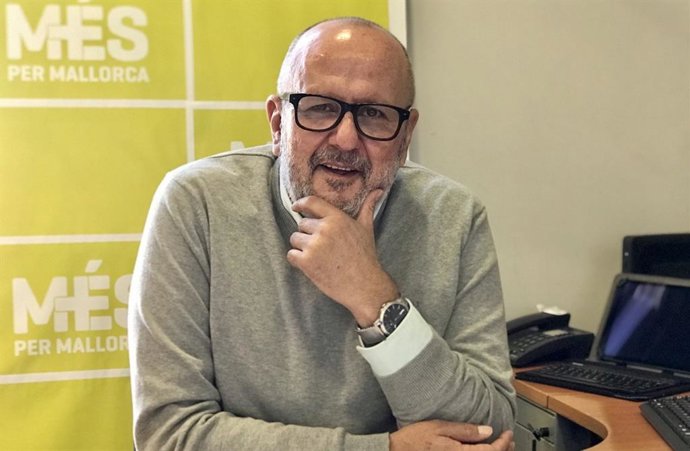 Archivo - El portavoz de MÉS per Mallorca en el Parlament, Miquel Ensenyat.