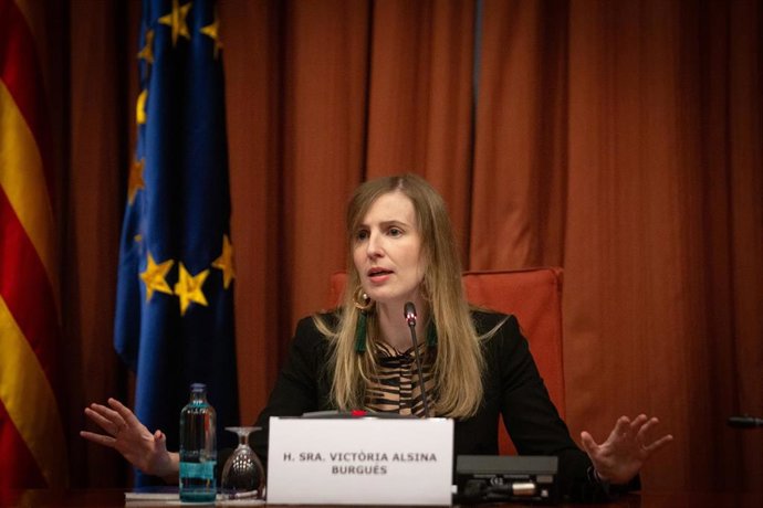 La consellera de Acción Exterior y Gobierno Abierto de la Generalitat, Victria Alsina, durante su participación en la Jornada Europea del Consell Catal del Moviment Europeu, en el Parlament de Catalunya, a 31 de enero de 2022.