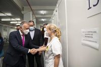 Torres agradece la entrega de los sanitarios cuando se cumplen dos años del primer caso de Covid en La Gomera