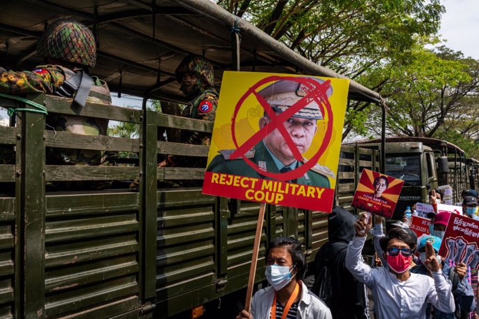 Protestas contra el golpe de Estado en Birmania.