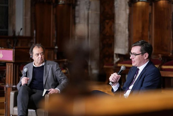 El alcalde de Budapest, Gergely Karácsony, durante la conferencia 'La preservación de la democracia y los derechos fundamentales en Europa' en Barcelona