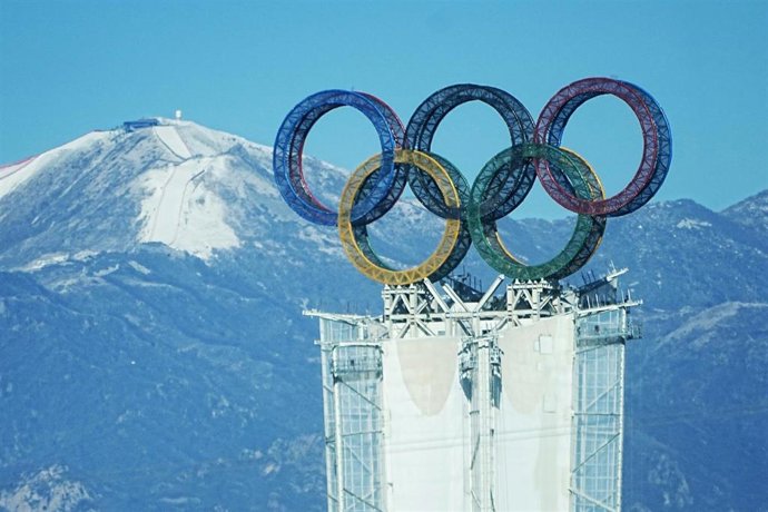 01 February 2022, China, Yanqing: A view of Olympic rings on a tower in Yanqing. The Beijing 2022 Winter Olympics, is taking place from 04 February to 20 February under strict coronavirus measures. Photo: Michael Kappeler/dpa