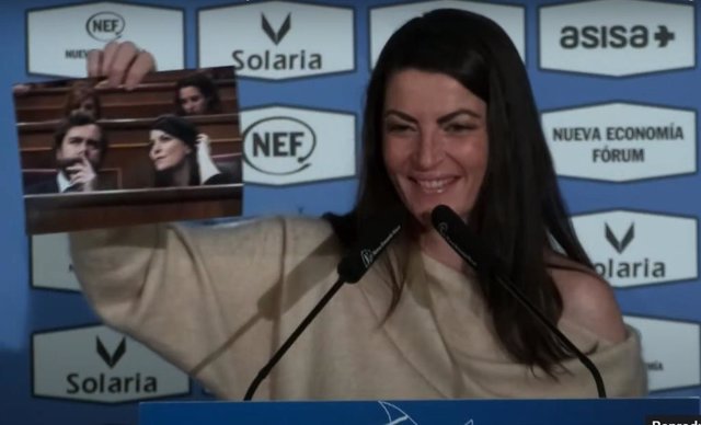 La secretaria general de Vox en el Congreso y diputada por Granada, Macarena Olona