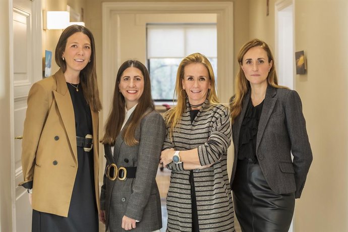 Beatriz Audibert, Marta Albelda, Marta Serra y María Luisa Albelda
