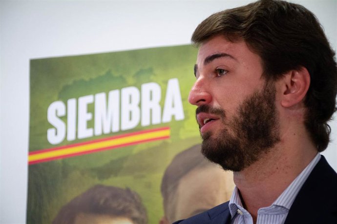 El candidato de VOX a la Presidencia de la Junta, Juan García-Gallardo, en un momento de la entrevista concedida a EP