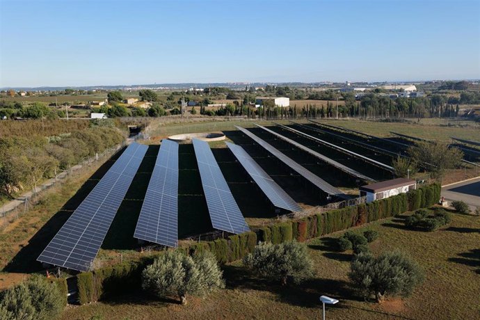 Archivo - Nestlé España pone en marcha su primer parque fotovoltaico en su centro de Reus (Tarragona)