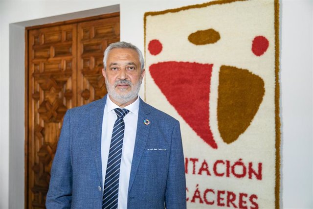 Archivo - Carlos Carlos, presidente de la Diputación de Cáceres