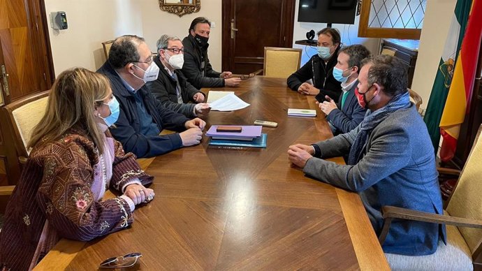 Reunión entre Ayuntamiento y Agrupación de Cofradías y Hernandades de Jaén
