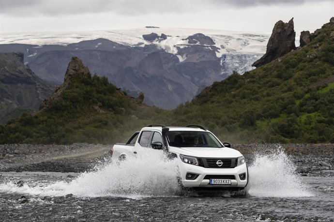 Archivo - Nuevo Nissan Navara Off-Roader AT32.