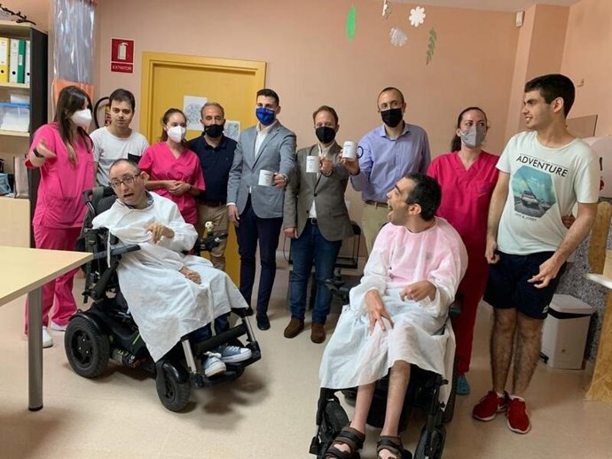 Visita del parlamentario del PP-A Rafael Caracuel a un centro de Aspace en la provincia de Jaén.