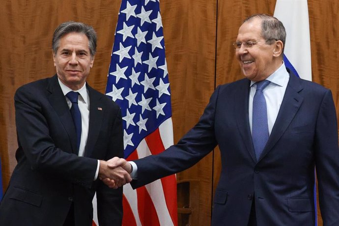 El secretario de Estado de Estados Unidos, Antony Blinken, y el ministro de Exteriores de Rusia, Sergei Lavrov. 