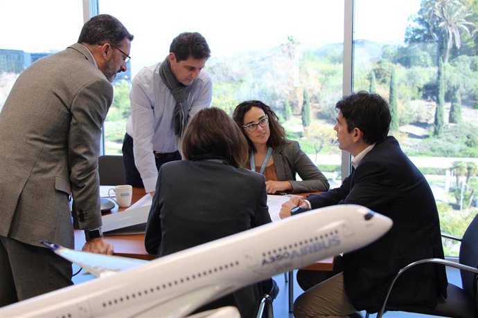 Archivo - Equipo de Aertec reunido