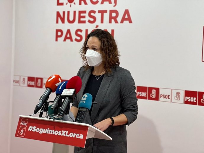 PSOE de Lorca pide el cese del edil del PP, Fulgencio Gil, "por no condenar con contundencia" el asalto al Ayuntamiento