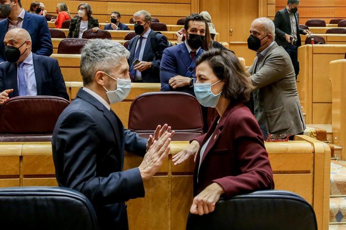 El ministro de Interior, Fernando Grande-Marlaska (i) 