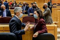 Marlaska niega "invasión migratoria": hay 152 llegadas irregulares menos y la delincuencia de extranjeros baja del 20%