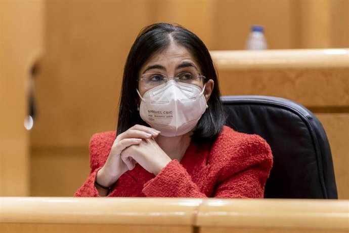Archivo - La ministra de Sanidad, Carolina Darias, en una sesión de control al Gobierno en el Senado, a 5 de octubre de 2021, en Madrid, (España).