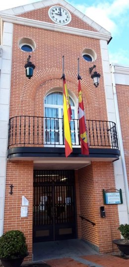 Fachada del Ayuntamiento de Aldeamayor.