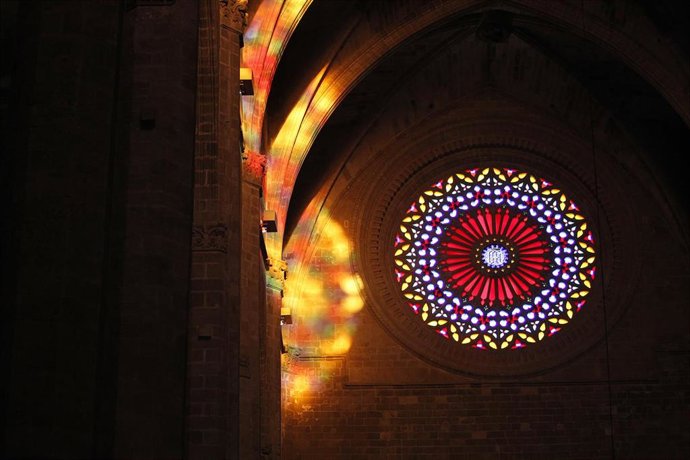 Rosetón de la Catedral de Palma por donde entra la luz del sol el día de la festividad de La Festa de la Llum,