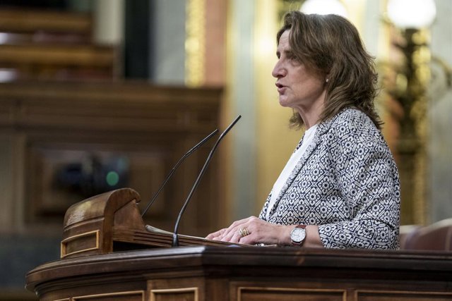 Arxiu - La vicepresidenta tercera i ministra per a la Transició Ecològica i el Repte Demogràfic, Teresa Ribera