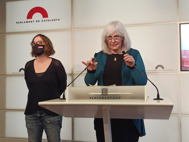Archivo - Arxiu - Les diputades de la CUP al Parlament Dolors Sabater i Eulàlia Reguant