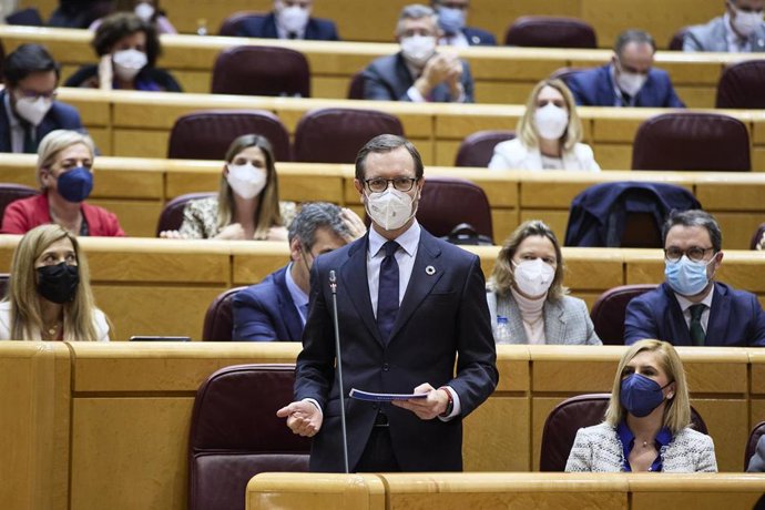 Archivo - El portavoz del PP en el Senado, Javier Maroto.