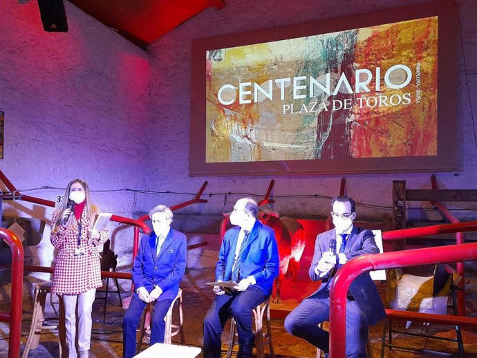 El Presidente De La Comisión Taurina, José María Marco, El Director De La Casa De Misericordia, Jesús Cía, Y El Responsable De Comunicación, Mariano Pascal, Durante La Rueda De Prensa