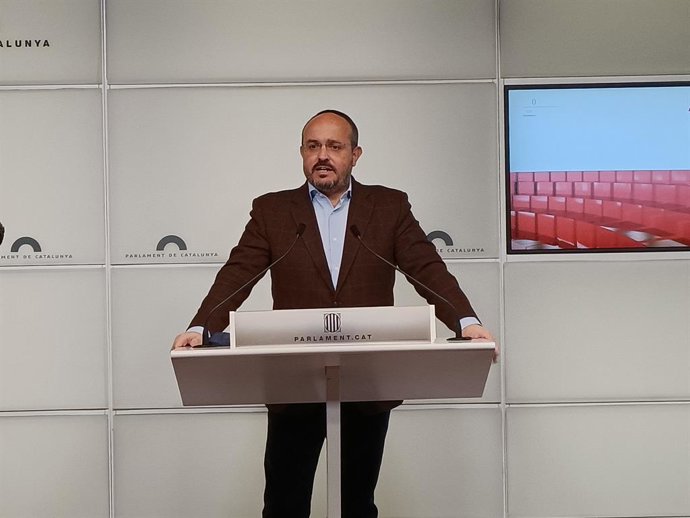 El president del PP catal, Alejandro Fernández, en la roda de premsa