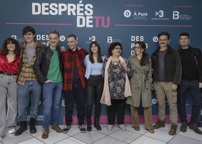 Actores de la nueva serie 'Després de tu' que se estrena el domingo en  Punt, TV3 y IB3.