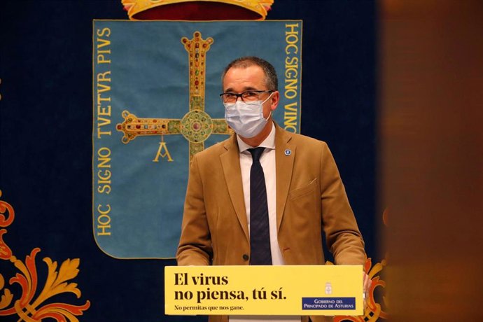 Archivo - El consejero de Salud, Pablo Fernández Muñíz