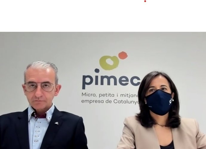 El secretario general de Pimec, Josep Ginesta, y la directora del Área de Trabajo de la patronal, Sílvia Miró, en rueda de prensa telemática para valorar los datos del paro de enero de 2022