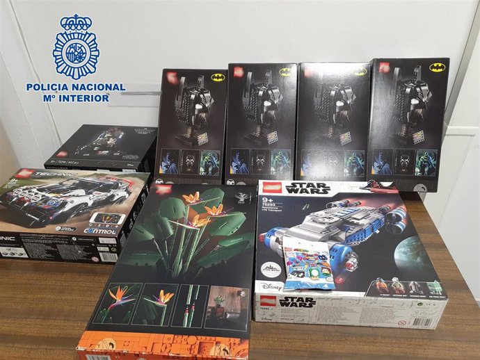 Imagen de parte de los juguetes recuperados por la Policía Nacional