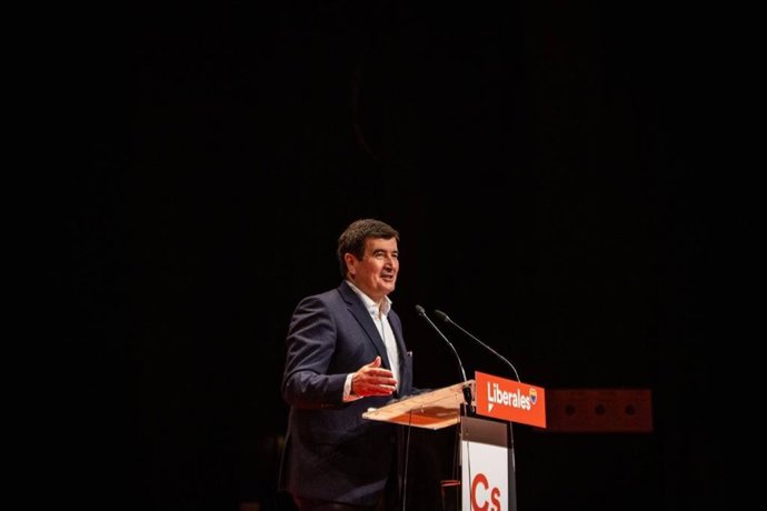 Archivo - Fernando Giner inaugura el Encuentro Liberal de Municipios de España