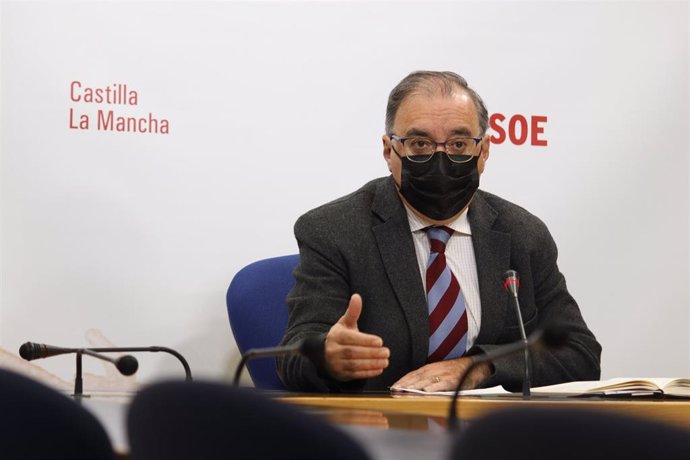 El presidente del grupo socialista en las Cortes de Castilla-La Mancha, Fernando Mora.