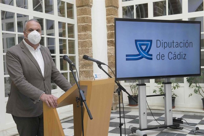 El responsable del área de Servicios Económicos, Hacienda y Recaudación, Juan Carlos Ruiz Boix.